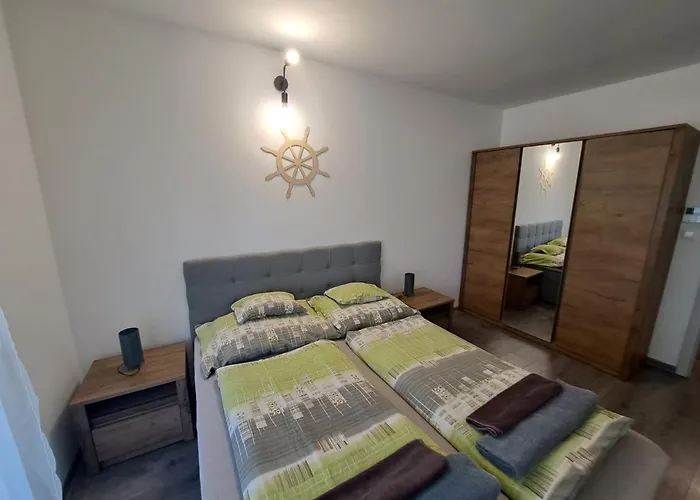 Silver Apartman