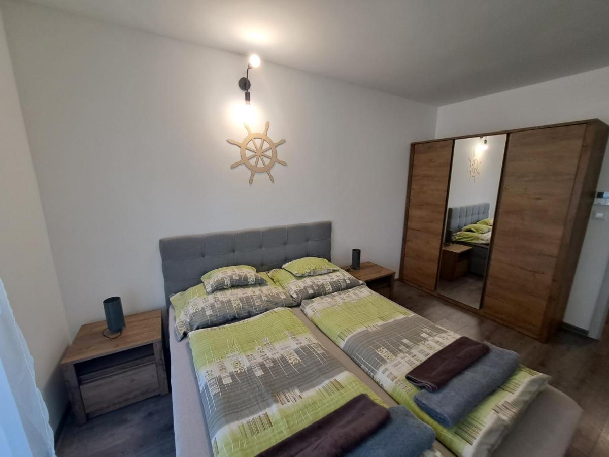 Silver Apartment *